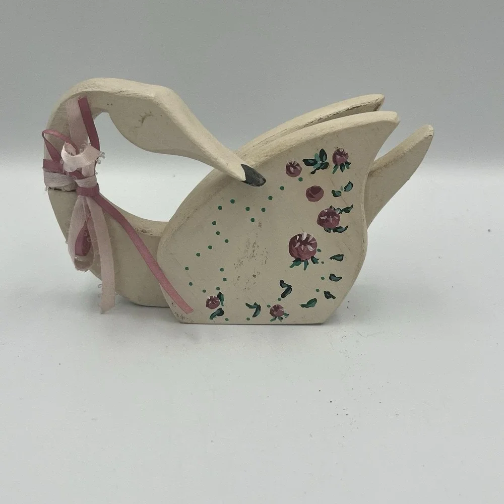 Vintage 1994 Wooden Swan Goose Decor Farmhouse Country Ducks Bow Cottage Shelf